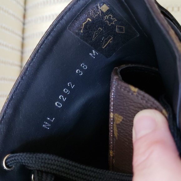 LOUIS VUITTON LV MONOGRAM WONDERLAND FLAT RANGER COMBAT BOOTS - Picture 10 of 10